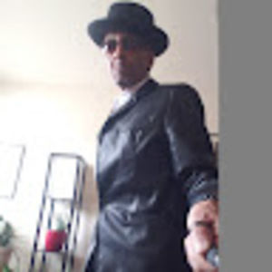 Meet your Posher, Everett